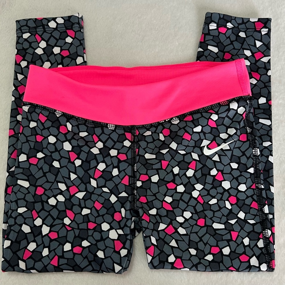 Nike Kids size 4 Mosaic Pink and Black Leggings